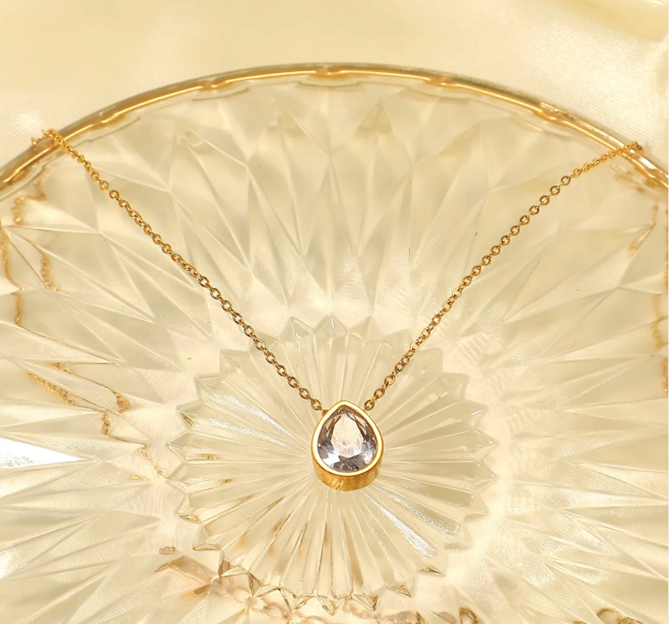 Olivia Zircon Pendant Necklace
