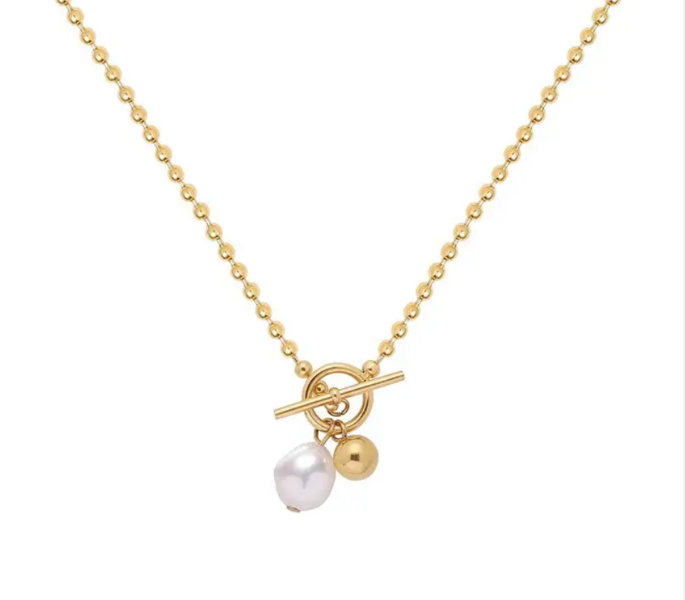 Phoebe Freshwater Pearl Toggle Necklace