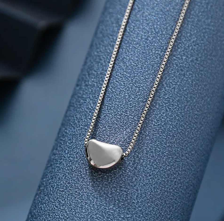 Lola Necklace