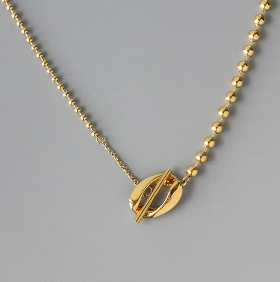 Lily Necklace