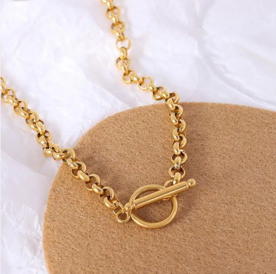 Mila Rolo Chain Choker