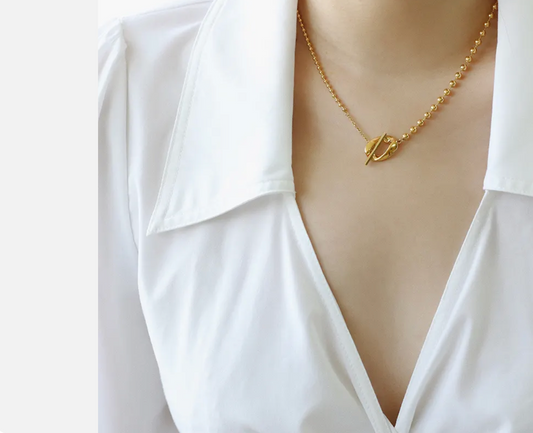 Lily Necklace