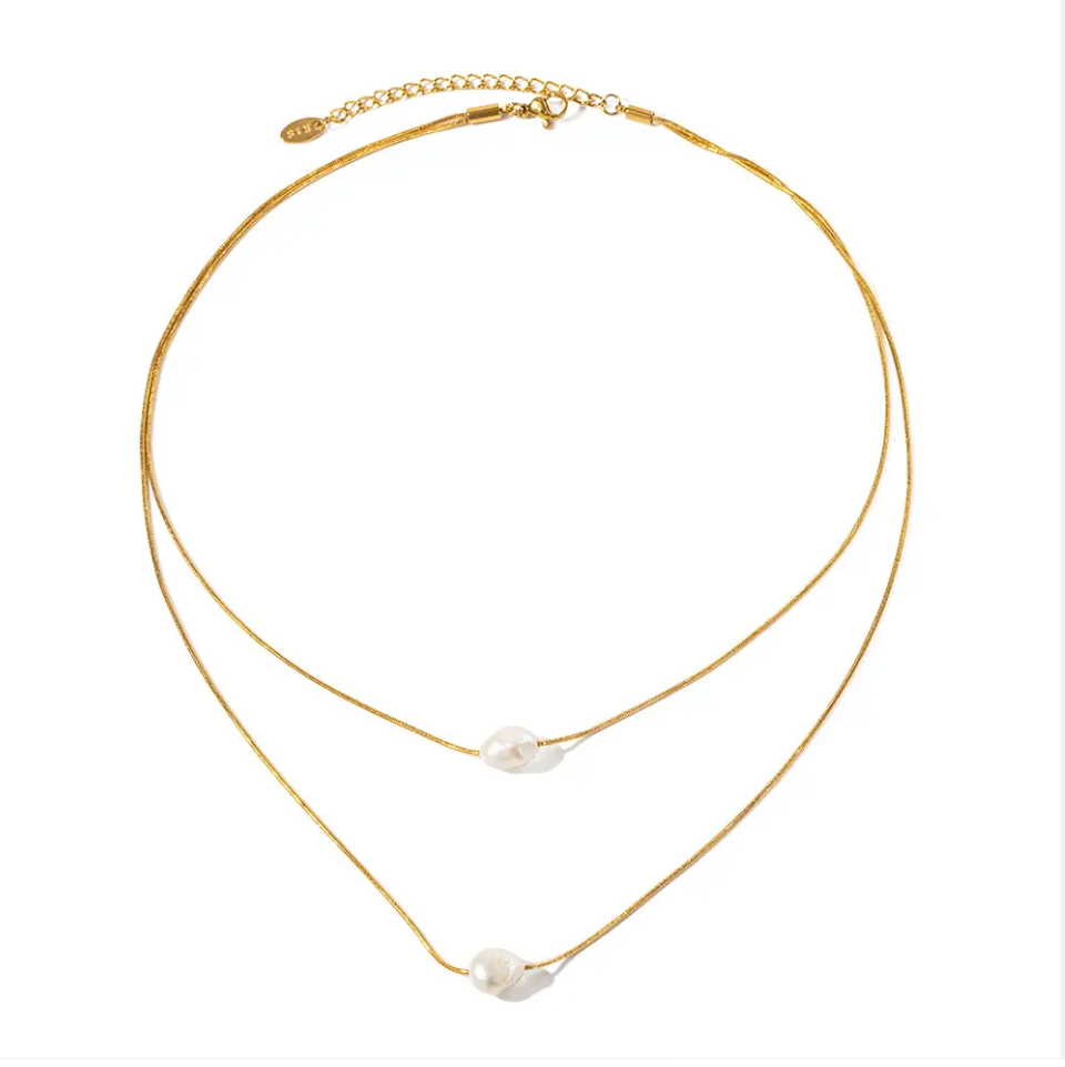 Daisy Dainty Pearl Necklace